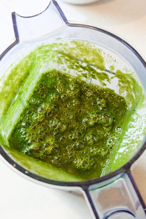 The blended spinach sauce for palak paneer or palak tofu.