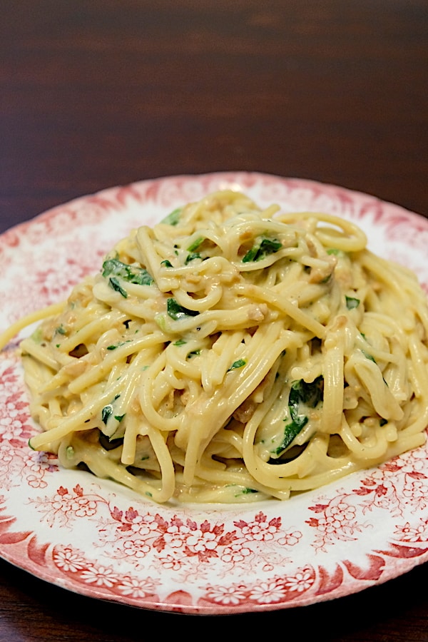vegan instant pot pasta alfredo with spinach