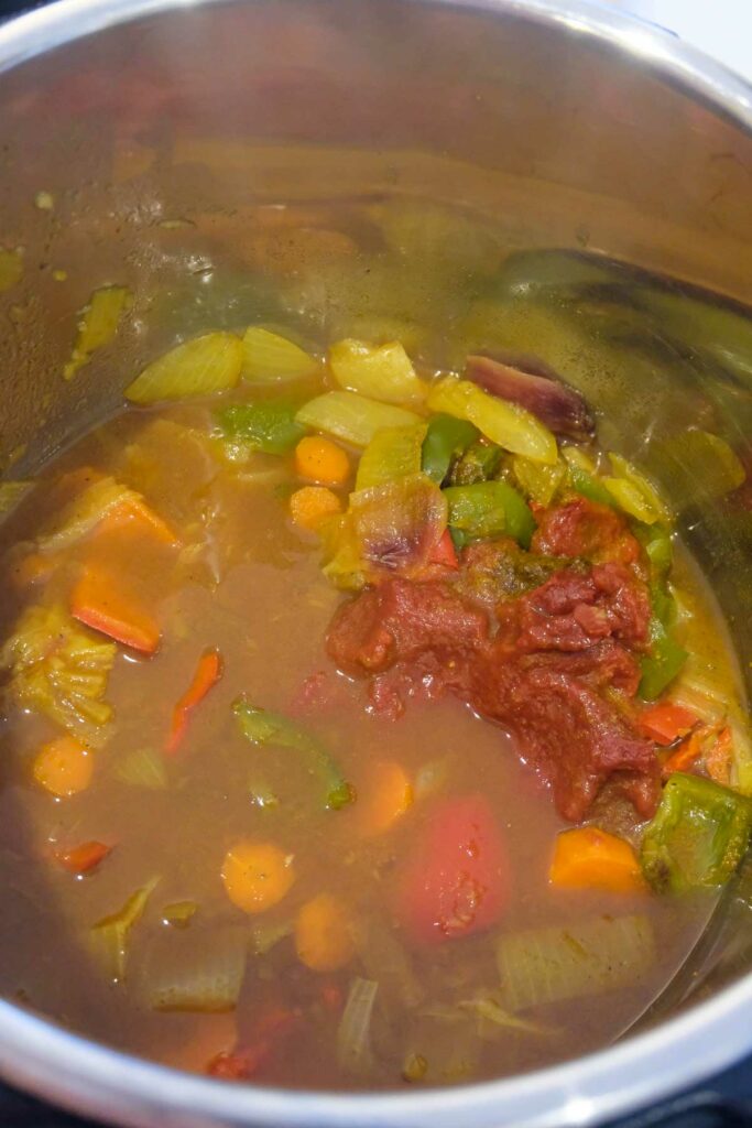 Cooked vegetables inside the instant pot.
